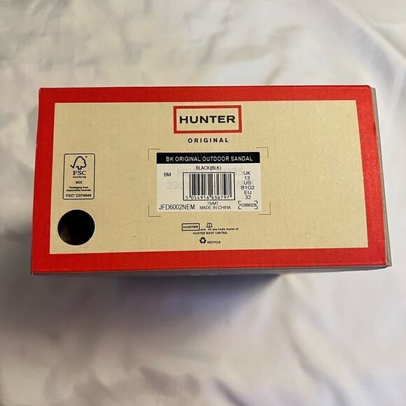 Hunter Sandles  - Picture 5 of 5